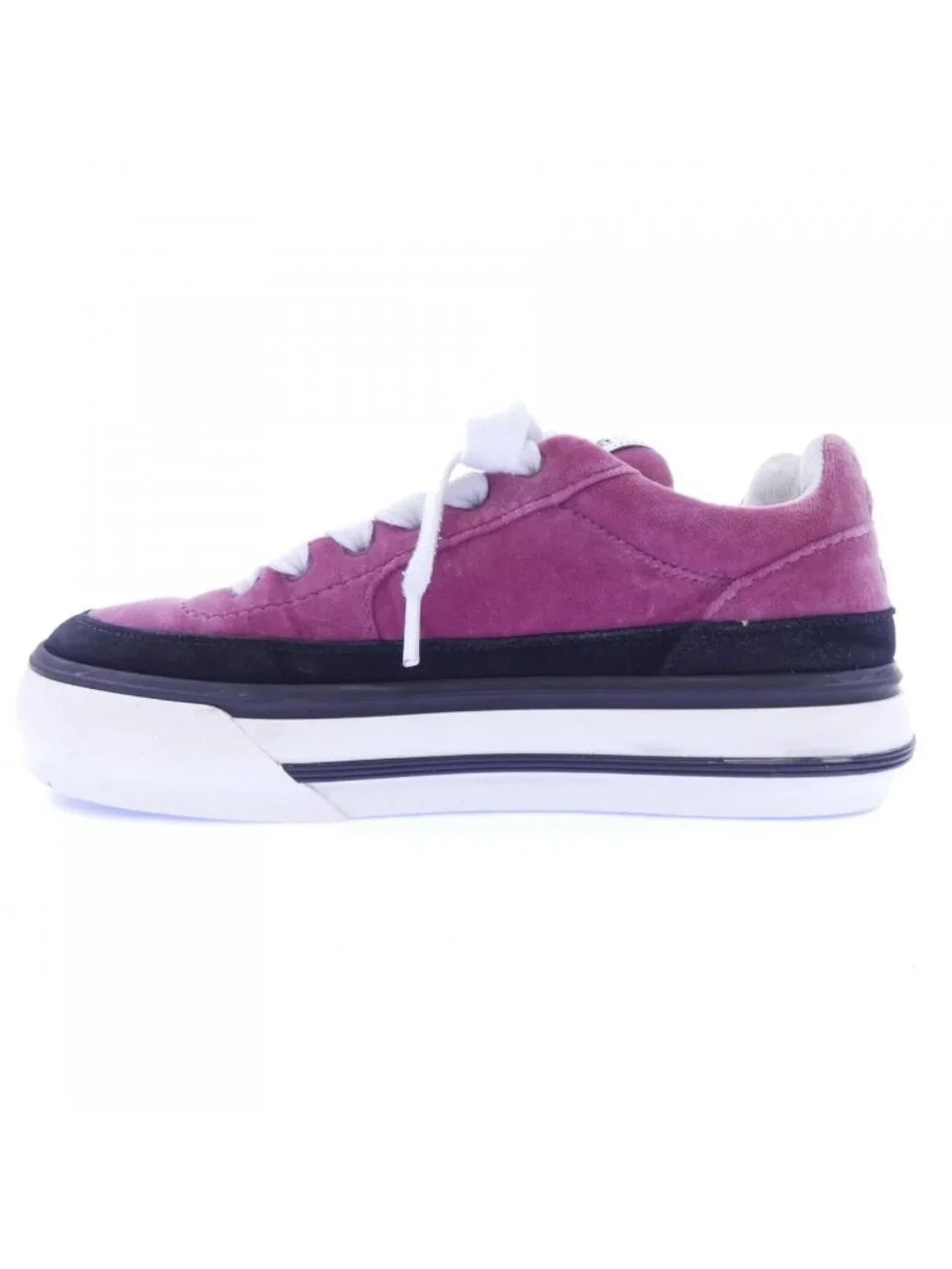 Chanel Sneakers Pink